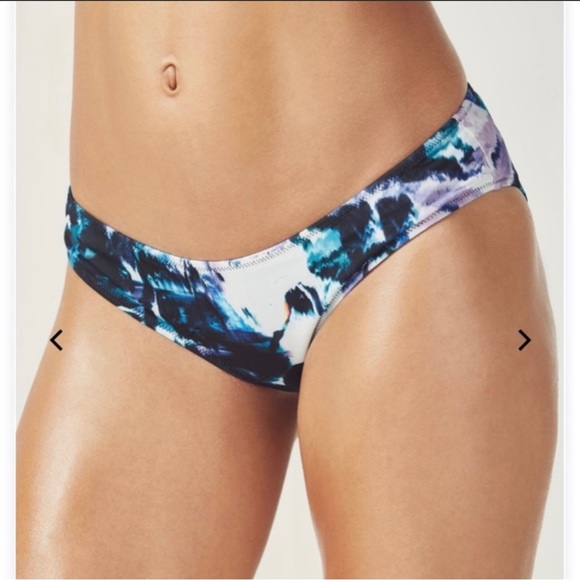 FABLETICS Olivia reversible bikini bottom monarch print black LARGE NWT - Picture 3 of 12